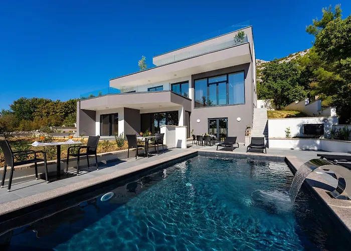 My Dalmatia - Sea View Senti With Private Pool * סטאריגרד-פקלניצה
