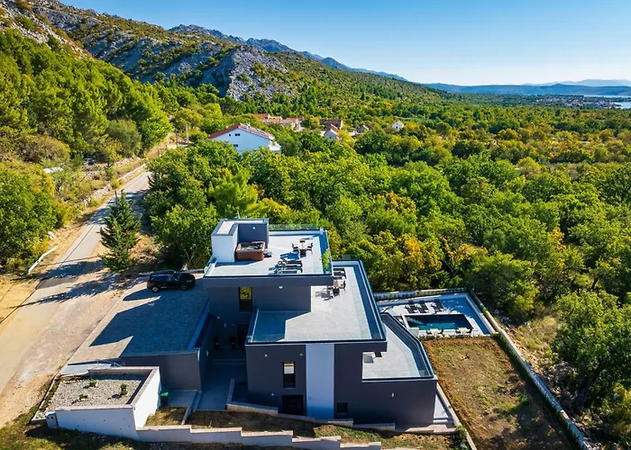 Dom wakacyjny My Dalmatia - Sea View Senti With Private Pool Starigrad Paklenica