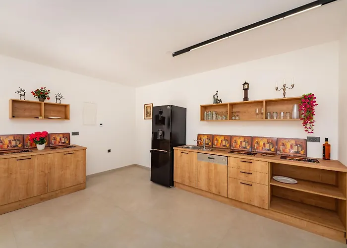 Vakantiehuis My Dalmatia - Sea View Senti With Private Pool Starigrad Paklenica