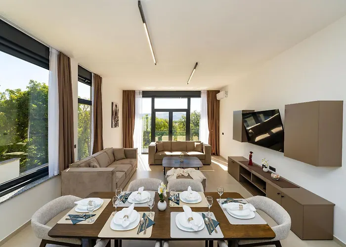 My Dalmatia - Sea View Senti With Private Pool * סטאריגרד-פקלניצה