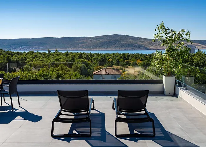 My Dalmatia - Sea View Senti With Private Pool *