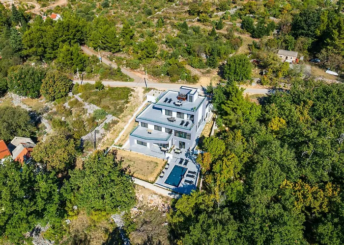 My Dalmatia - Sea View Senti With Private Pool Starigrad Paklenica