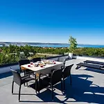 My Dalmatia - Sea View Senti With Private Pool Starigrad Paklenica